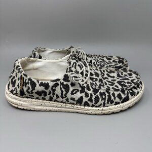 Hey Dude Womens Wendy Woven Cheetah  Lightweight Casual Slip On Shoes Size 10
